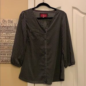 ❌ SOLD ❌ Herringbone button down blouse by Ness